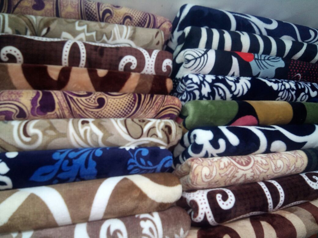PillowsAndDuvet's tweet image. Hit me up on 0717461498 to order duvets ranging from 2500-3200 fully filled fiber and 100% cotton. Check out also pillows, bed side carpets which are cost friendly

#Mydatastory #Whitefridaydeals #KeepFightingMrPresident #MzazibigAnnouncement
