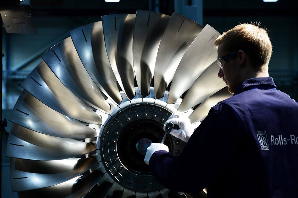 AltitudesMag's tweet image. “Bombardier’s two newest Global aircraft are the result of our unrelenting commitment to innovation, excellence and our desire to deliver unmatched capabilities to our customers,” ~David Coleal
.
.
#bombardier #bombardieraviation #global7000