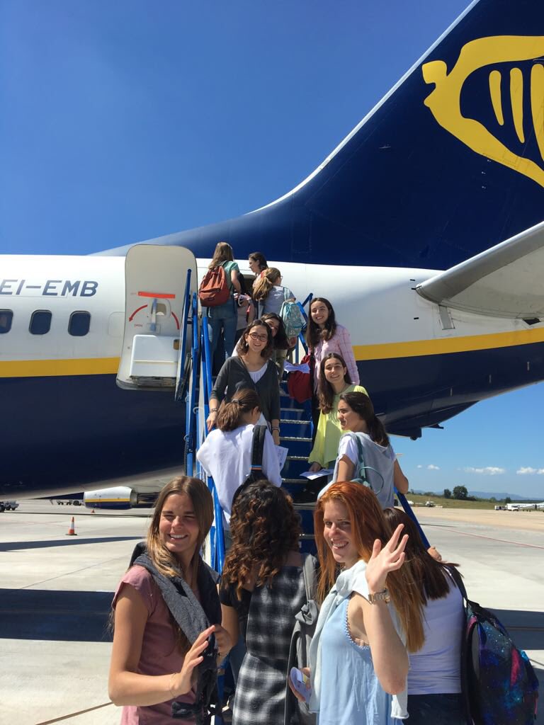 CanigoFomento's tweet photo. Las alumnas de #2bachillerato rumbo a Florencia. #convivenciacultural #arte #cultura #amistad #promocionzephirus #alumni @CanigoAlumni @FomentoEdu #canigoforever #canigorocks #canigoschool #felizmartes https://t.co/JtzX3FNr8V