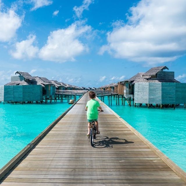 gowithnugget's tweet image. How do you incorporate photography into your travels? Today, Eric Stoen is sharing how he keeps his things authentic when documenting his family’s adventures…⠀
.⠀
“I try to document our travels without changing our travels. I may ask my kids to pause… ift.tt/2lgKfG6