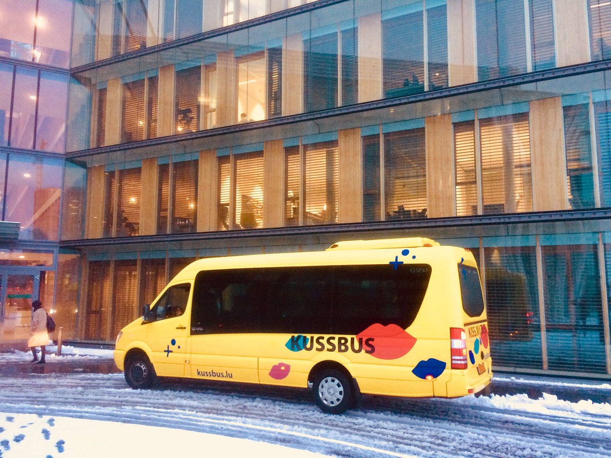 lesfrontaliers's tweet photo. @Kussbus_LU arrive dans le secteur thionvillois. #frontaliers #Luxembourg
https://t.co/79lCXzhcoM https://t.co/xe4BiuAaIr