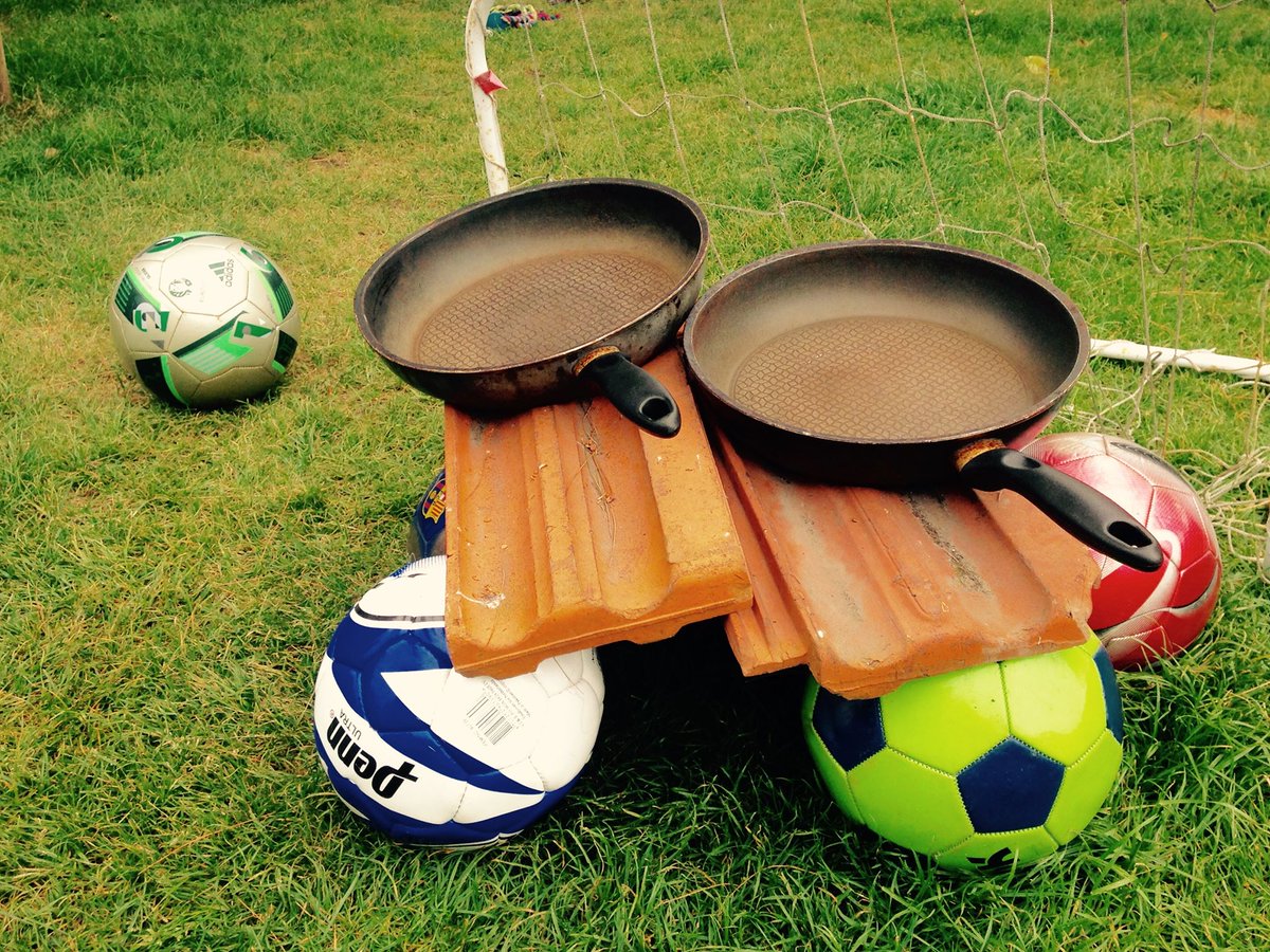 Het allerlaatste berichtje van de <a href="/Trompettercup/">Trompettercup</a>. Na 21 seizoenen leggen we de pannen er definitief op:
trompettercup.com/2018/06/19/de-…
<a href="/Trompettercup/">Trompettercup</a> @kiekerjan1960 <a href="/Erikschippers61/">Erik Schippers</a> <a href="/vvbladella/">Bladella</a> <a href="/rkvvo/">RKVVO</a> <a href="/BeerseBoys/">Beerse Boys</a> <a href="/RKDSV/">RKDSV Diessen</a> @Tuldania <a href="/voetblah/">voetblah-mazuro</a> <a href="/RoodWitV/">Rood-Wit Veldhoven</a> <a href="/Marvilde1/">Marvilde 1</a> <a href="/vvUNA/">UNA</a> <a href="/RKVVBergeijk/">RKVV Bergeijk</a>