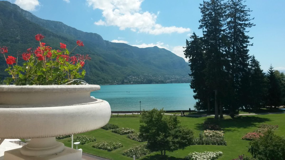 SCSC_POSB_EU's tweet photo. Notre évènement 'Rencontre au Sommet' a débuté sous un large soleil au Imperial Palace à Annecy - une après-midi de présentations inspirantes nous attend, avant une soirée fun au coeur des Alpes pour dire 'bon vent' à @pjeantaud #annecy #scansource #byebyepatrick https://t.co/x9IG84JYEs