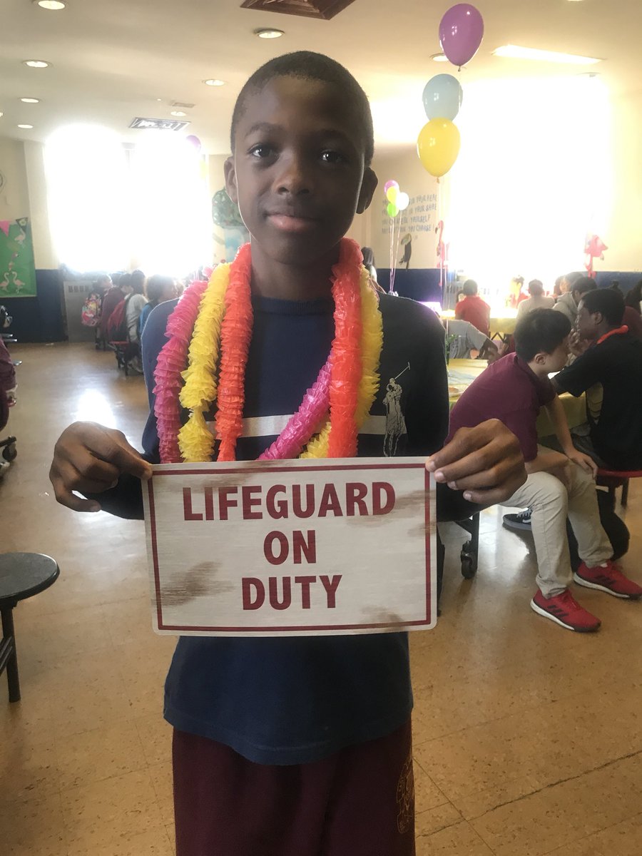 kelly10a's tweet photo. Great kickoff to our senior week celebrations for our #graduatingclassof2018 with our #luau themed #breakfast! Teachers served students! #congratulations https://t.co/R6PdEhB3Gg