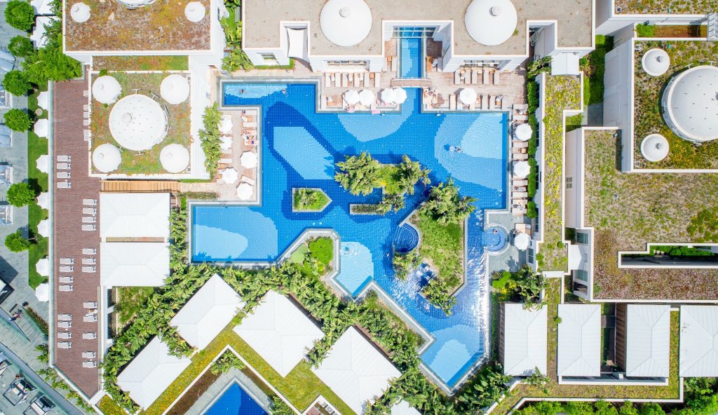 Titanic Hotels On Twitter You Feel Like Swimming In The Ocean