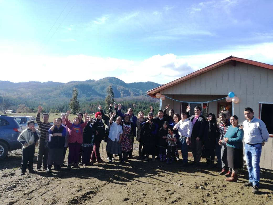 Nuestro Alcalde Marcos Hernández asistió a la inauguración de la sede de Peñartu este fin de semana junto a los concejales Alicia Morales y Pablo Hernández, una vez mas reiteramos la felicidad que nos invade el ser parte de sus sueños.