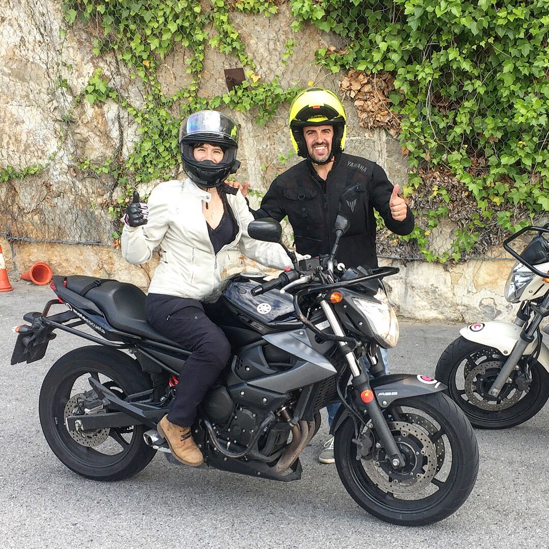 Motoescuela_es's tweet photo. Excelente el trabajo de Elba en pista. Nos encanta tener alumnos que nos reiteran su confianza y siguen disfrutando aprendiendo!!! V’s
#Motoescuela #Yamaha #PontGrup #moto #motero #motard #carnetdemoto #autoescuela #motos #permisodemoto #permisoAM #permisoA1 #permisoA2 #permisoA https://t.co/QMtb51xpNR