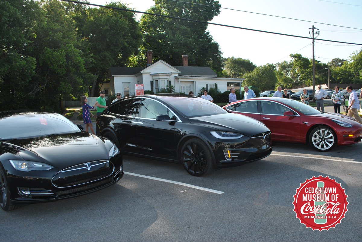 CedartownCoke's tweet photo. A perfect way to kickoff a Tuesday! This morning was our ribbon cutting ceremony for the new #Tesla and electric charging stations we just added to our parking lot. Charge your vehicle, tour the museum, and explore Cedartown's historical downtown district! https://t.co/E0CEUOtBzO
