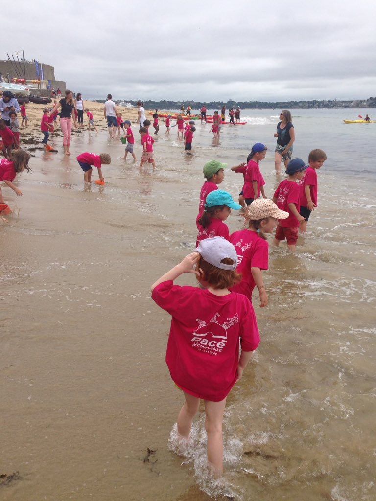 classeMSGS's tweet photo. Quel plaisir de jouer dans l'eau! https://t.co/8gGIFH5gzA