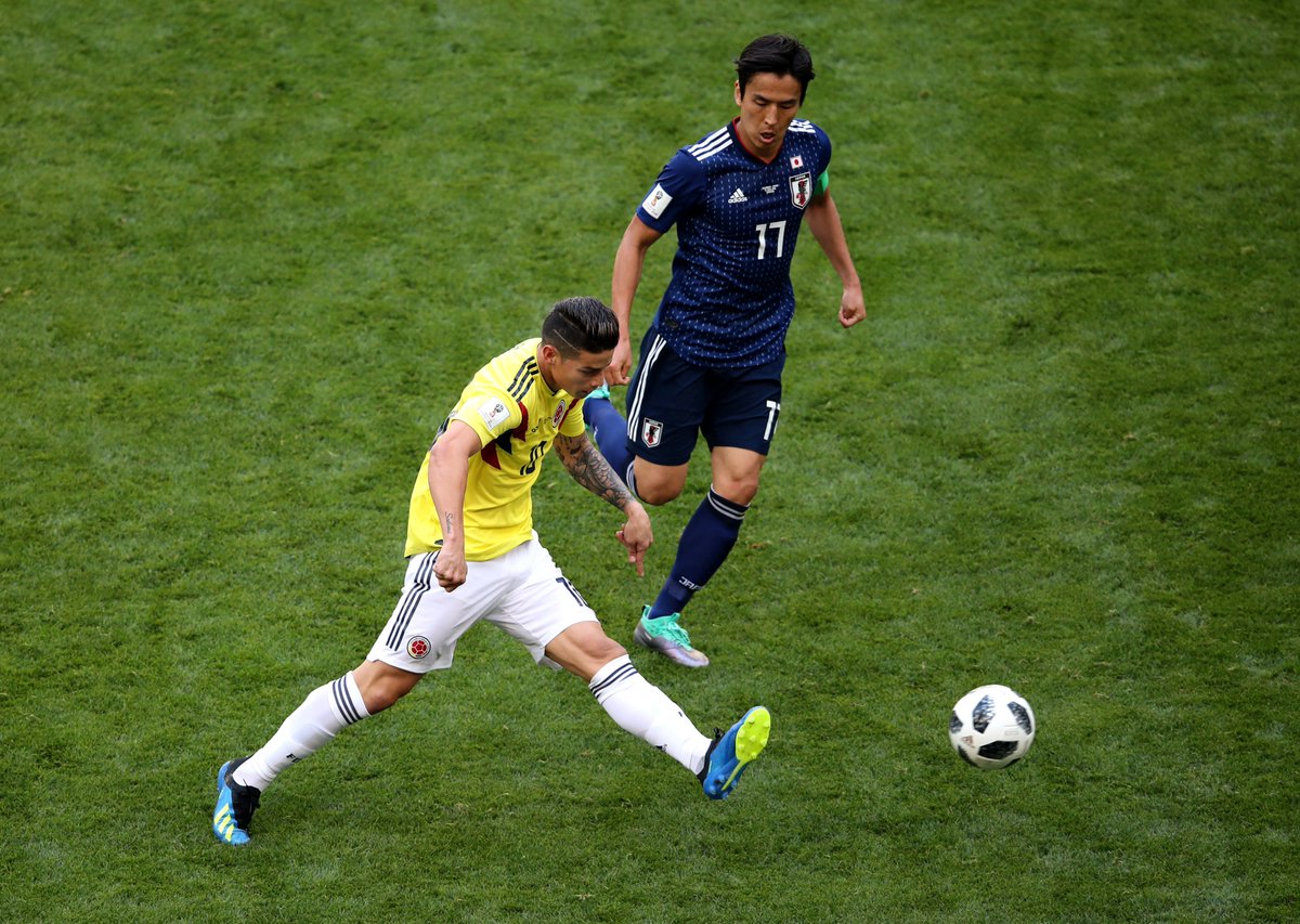FCBayern's tweet photo. 🇨🇴🆚🇯🇵 1:2

@jamesdrodriguez wurde nach seiner Wadenblessur nach 59 Minuten eingewechselt. Kopf hoch! #COLJPN #WM2018 https://t.co/HB4EbnIUx3