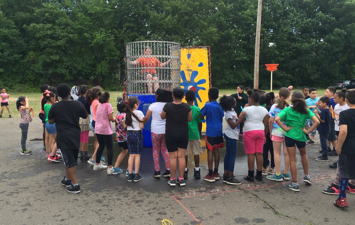OBrienSTEM's tweet photo. Thank you to our PE teacher, Mr. Wood, and Assistant Principal, @corrie0325, for planning a fun #FieldDay for staff and students. #FieldDayFun #OBrienSTEMAcademy ☀️ https://t.co/m1ZGTCuXvq