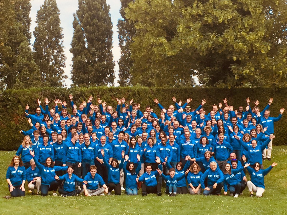 Jul_Mrtz's tweet photo. Ambiance extraordinaire au lancement du Grand Défi ! #intrapreneuriat #Innovathon #corporatehacking Ça va simplifier à fond ! https://t.co/6F42JBLhlu