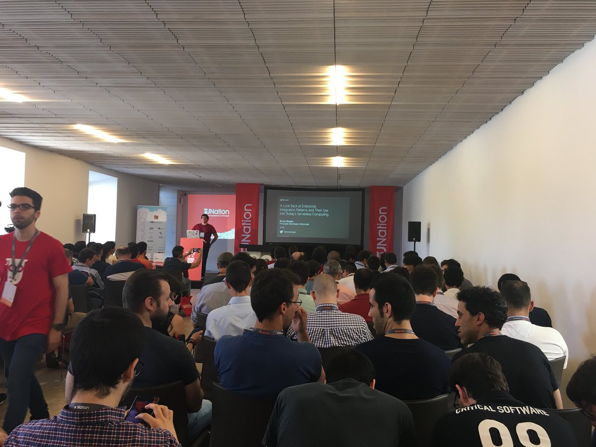 catarina_reis's tweet image. @brunoborges #enterpriseintegrationpatterns #serverless