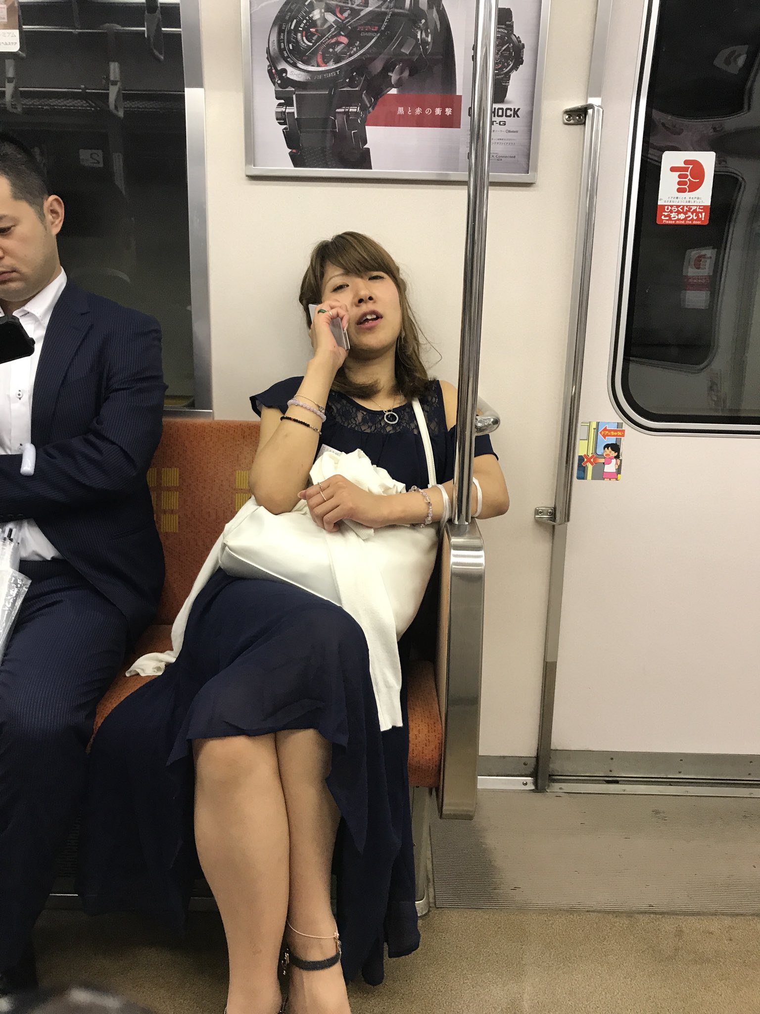 にゃん 電車内電話酔っ払いバカ女 T Co Byoid9z46h Twitter