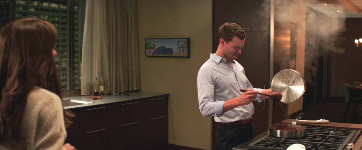 RoratoSilvia's tweet photo. #JamieDornan #ChristianGrey #LoveChristianCook #VeryAdorable #SoFocused #FiftyShadesFreed Thanks so much @EverythingJDcom https://t.co/1LOxhH21Cf