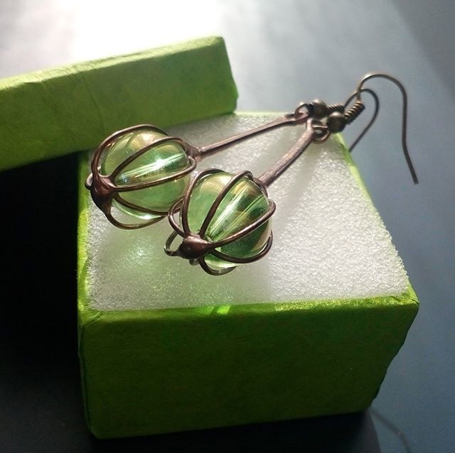 Spring green 🌿
#green #hetpromo #earrings #jewelrydesigner #etsyhandmade ift.tt/2lnEJkN
