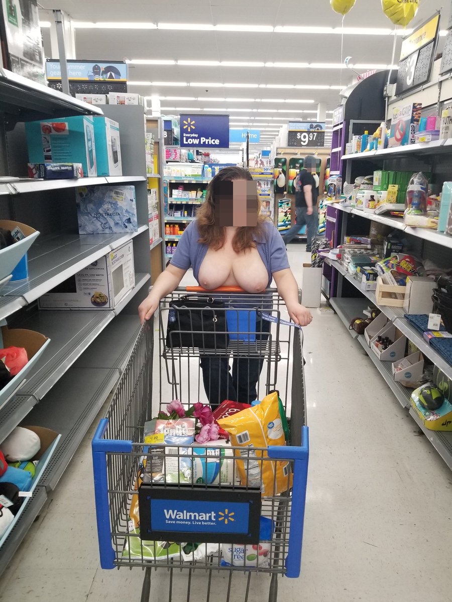 prettytitsmcgee's tweet photo. heres the #tits on shopping cart you voted for!   the #publicflashqueen strikes again #bignaturaltits in #public #doubledsfordays #publicnudity #publicflashing #shopping #sexy #tittytuesday #titsouttuesday #bigtits #bigboobs #boobs https://t.co/CQyzycA3rh