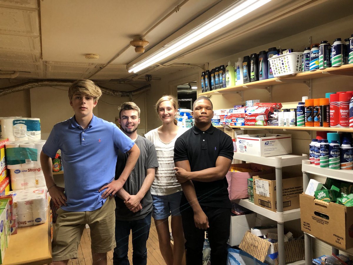 Thank you <a href="/CollegiateRVA/">Collegiate School</a> and #PartnershipfortheFuture for your volunteer time today! Our toiletries supply closet has never looked so good !😁
