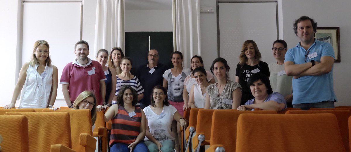 AGSSurSevilla's tweet photo. Gran grupo de profesionales formándose en Soporte Vital Avanzado. #ERC2015 #RCP https://t.co/KHsfEzf7T7