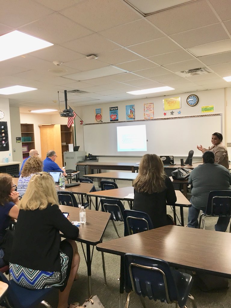 SBISDEdTech's tweet photo. “This is my baby!” @sciwilliam1 shares her student tracking sheet &amp; her journey outward towards transforming student learning experiences.  #trailblazer #habitsofmind #everychild #everyteacher #grassroots #sharingiscaring #SBVanguard @NMSKnights #SBISDthrowback https://t.co/JtTPLoK0dz