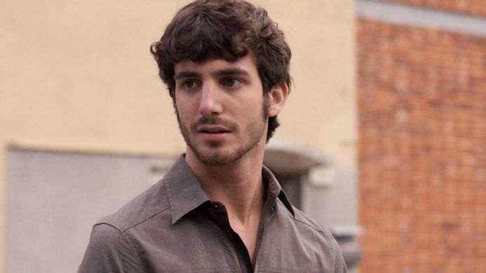 G&amp;T
-Webserie italiana
-Giulio y Tommy son amigos desde pequeños y en una fiesta universitaria se besan. 5 años después se reencuentran...
-Los shippeo muchísimo y los extraño dios
-Tommy es crush y como canta 😍
-"Sei tutto per me"💙🤧
-Los amigos lo son todo
-La homofobia💔