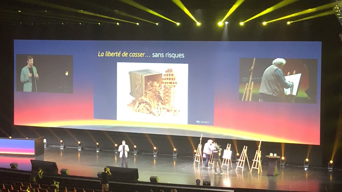docsaDev's tweet image. #AWSSummit #Paris le Cloud c’est simple comme des Kapla