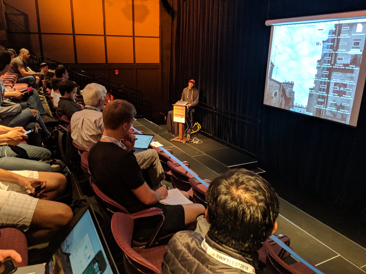 toddlovesthis's tweet image. Wonderful talk on Bluetooth by @ohayon at #SwiftFest