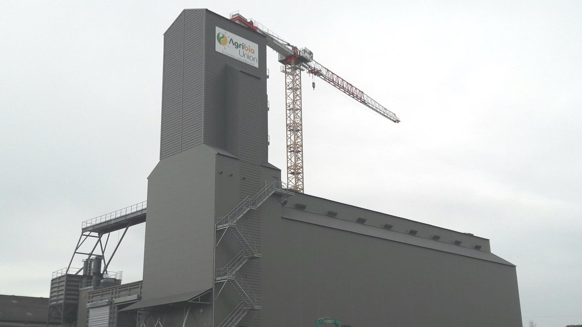 euralisgroupe's tweet photo. Voici un projet de coopération entre #coop. Agribio Union (coop bio) a inauguré un silo exclusivement dédié aux productions bio.  Agribio Union, est une union de 6 coops du Sud-Ouest avec1500 adhérents qui cultivent 40 000 Ha dans 17 départements @lacoopagricole @coopdefrance_na https://t.co/0rG83oi55U