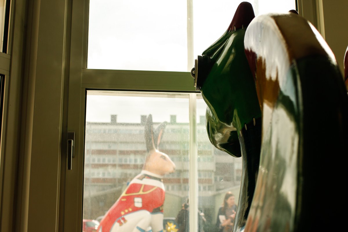 themarchinghare's tweet image. Patch the GoGoDragon #GoGoDragons2015 waiting patiently for his new friend, March Hare @btlbnorwich to arrive at the BT Local Business soon.... #GoGoHares2018