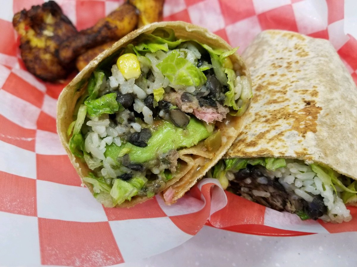 ProfessorsMarkt's tweet photo. Today's Special 6/19/18- steak burritos with a side of plantains $9.99 #delicious #nofilter #todaysspecial #505mainstreet #steakburrito @ReadingPolice @ReadingMAPatch @TownOfReadingMA @ReadingMaRotary https://t.co/jRgSQEbkSG