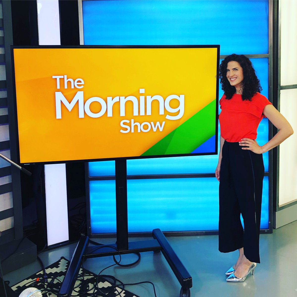 lailabiali's tweet image. Big thanks to @globalnews #Toronto for having us on @MorningShowCA! Tomorrow, we debut at @CBrownJazzFest then head to NYC to film a new music video, wrapping up the week at @EdmontonJazz  fest on Saturday with hubs, @Scoobasaurus &amp;amp; Bob Tildesley. See you out there!! 🇨🇦✈️🇺🇸