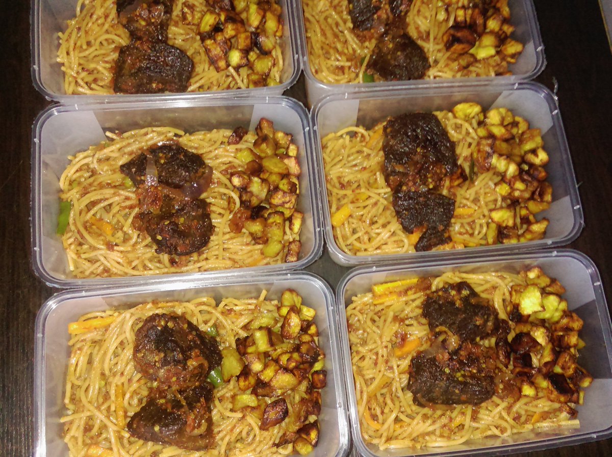 foodsquareng's tweet photo. Have your favorite meals packed and delivered to your offices/homes or anywhere in Lagos. Call @foodsquareng on 09055409980.
#lunch #lunchorders #lagoslunch #lagoslunchdeliveries #outdoorcateringservices #fooddeliverylagos #amazingmenuforlunch #packedfood #indoorcateringservices https://t.co/SVhebo78Ut