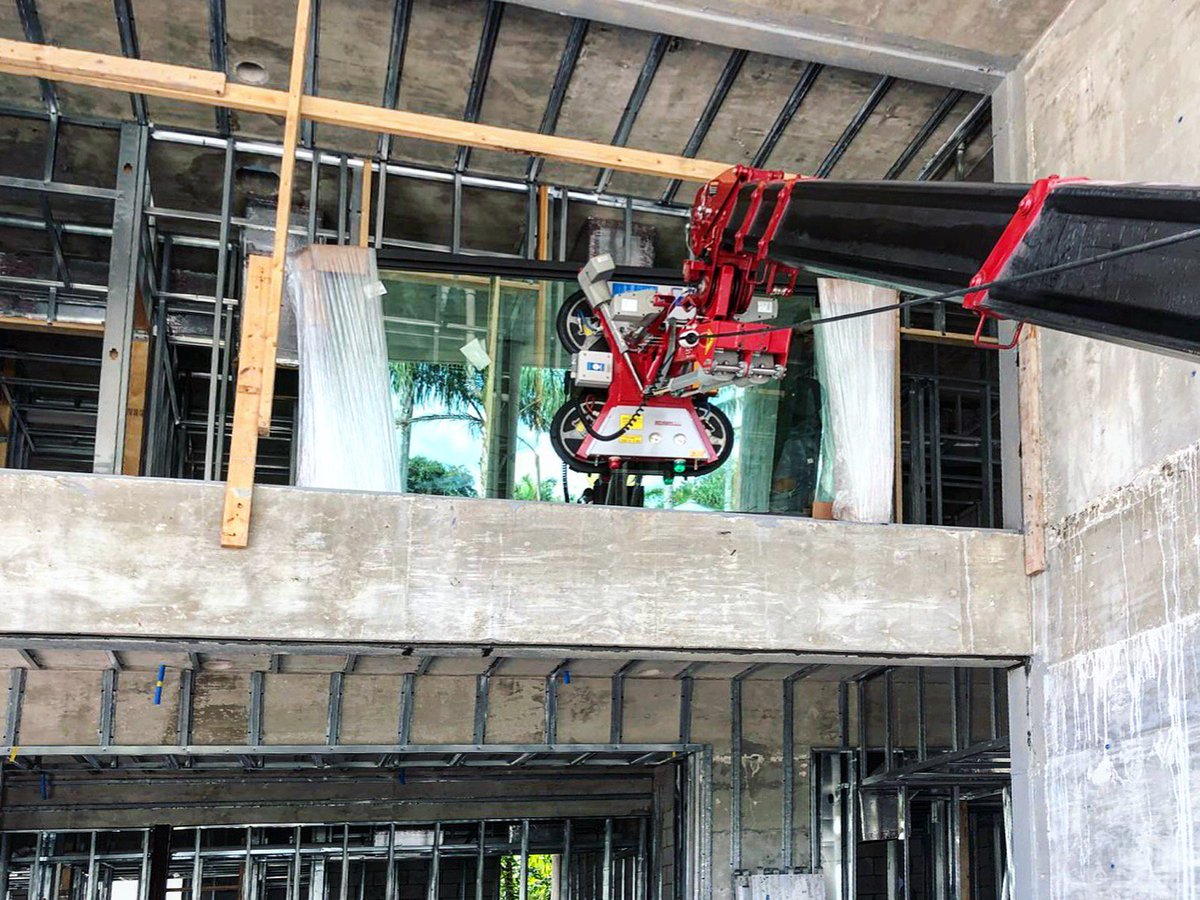 astorwindows's tweet photo. Installation of impact-resistant #windows and #doors in #CoconutGrove, #Florida.
#ImpactWindows #Cranes #HurricaneProtection #Miami https://t.co/z7A7jkbCwG