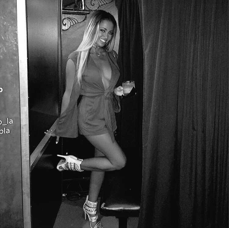 vanessamsource's tweet image. 