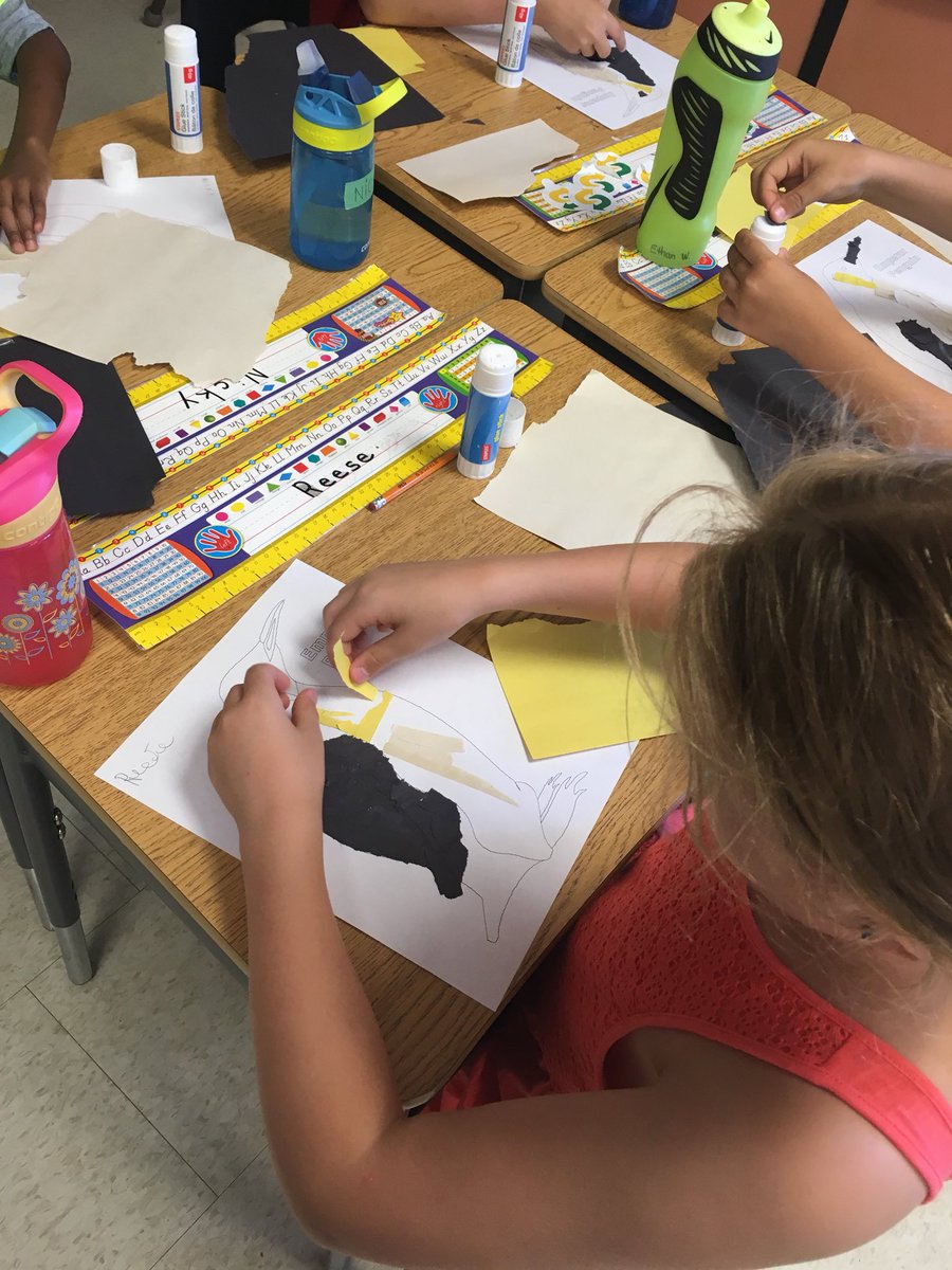 AlpineRm12's tweet photo. Working on some Emperor Penguin art this morning! #texture #artisfun #emperorpenguins #happyfeet https://t.co/B99x28WQ1i