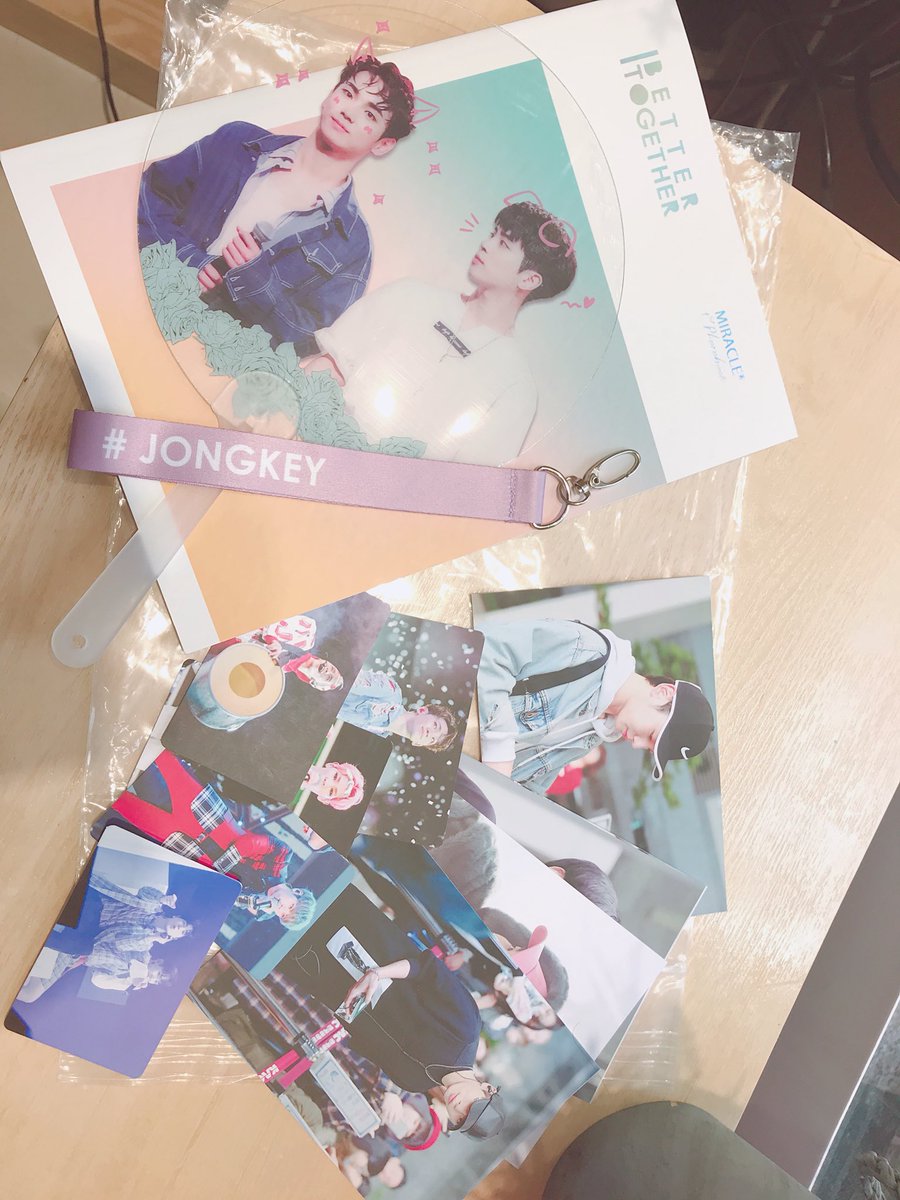 It’s so beautifulll..... 😍😍😍😍😍 Thank you.. @miracle408923 
#SHINee10thAnniversary                   #Bettertogether #JjongKeyforever                                     #8yearsoflove                                        #imisshim