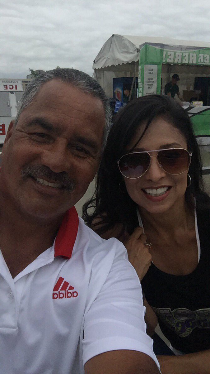 alvarad22's tweet photo. #CWS 2018. Greatest Show on Dirt. NC vs Mississippi State. https://t.co/hX1ckRqS7q