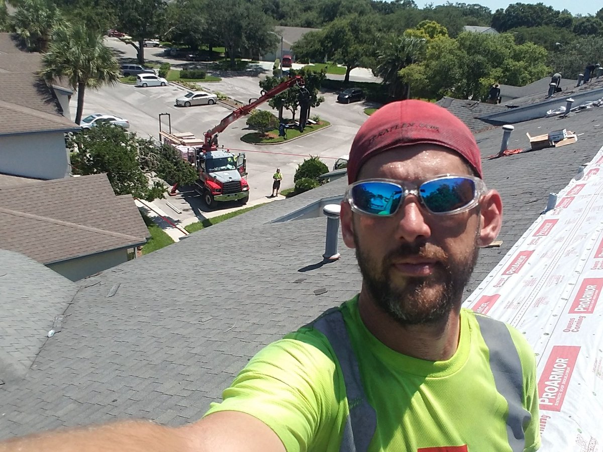 FrozenCrakk's tweet photo. Yup another day at the office. Putting these @shadyrays to the test !!! #95degrees https://t.co/dGIqdRwCTL