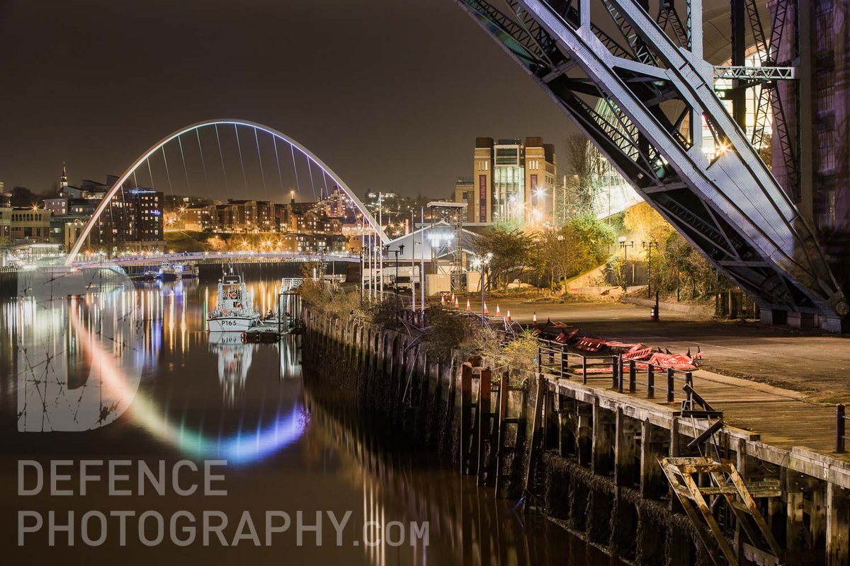 DefencePhoto's tweet photo. So what's the best photography position for this Friday night? #SpoiltForChoice @getnorth2018 @HMSExample @NorthumbriaURNU @balticmill @SageConferences @visitnewcastle_  #HMSCalliope https://t.co/WS20KK1HqC