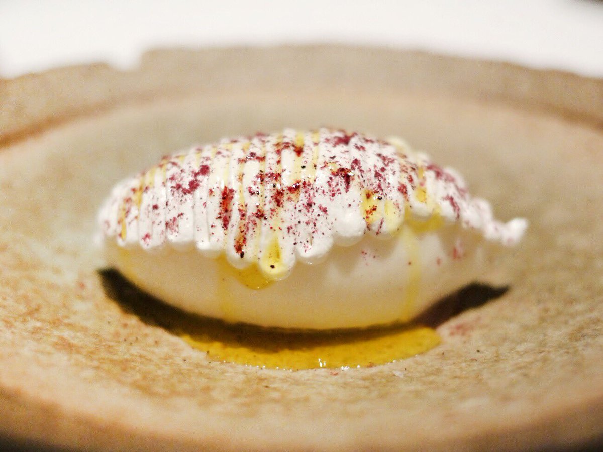 FineDiningExp's tweet photo. Had a quick trip to #Oslo ⭐️⭐️⭐️ #3MichelinStars #maaemo #NordicFood Full meal: https://t.co/L6KjejfzWb https://t.co/mkH5HSLuL7