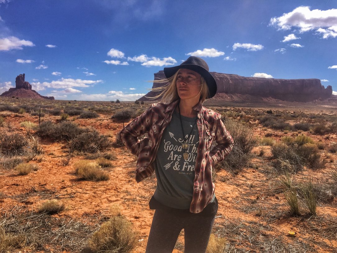 touchthetrail's tweet photo. "You really have to face yourself." -@Running_Bum_
Today we discuss balance, finding peace in the outdoors & discomfort, running family, the concept of "women in the outdoors," being active political & social citizens of this planet, & storytelling. Link in bio. #gofargofurther https://t.co/AKVCchN2qx