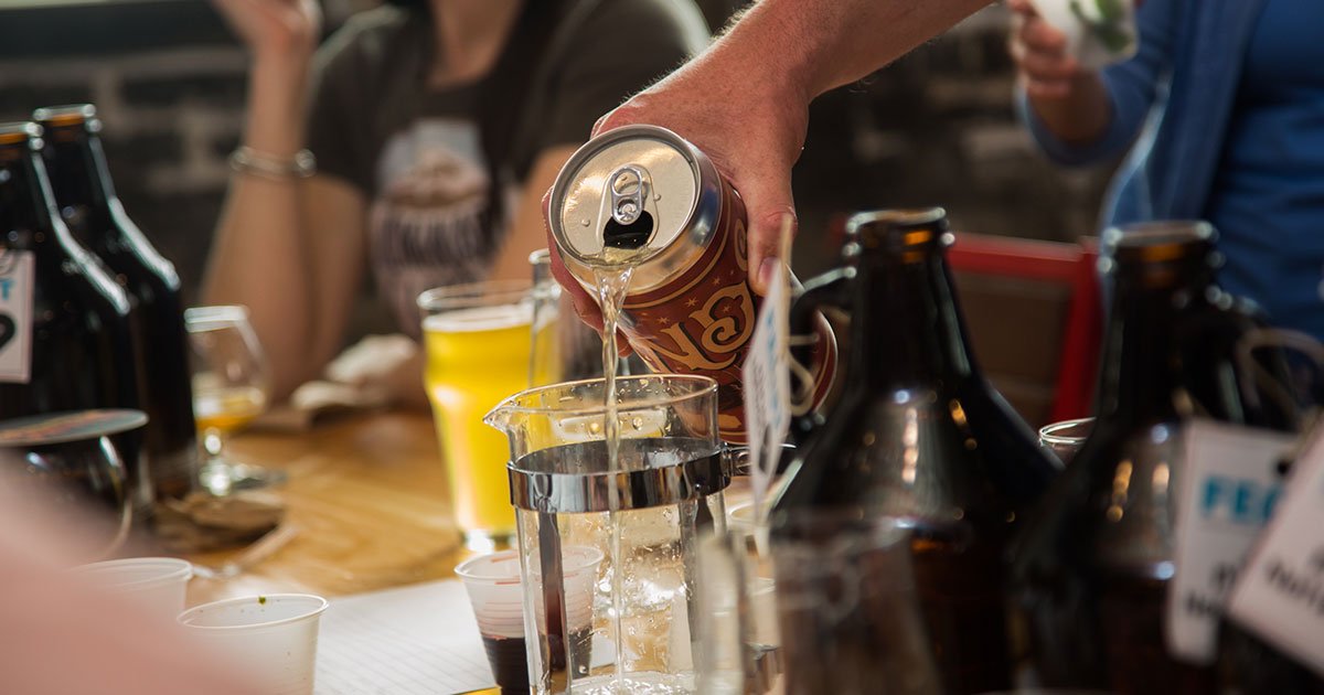 NinePBS's tweet photo. VOTE & help name the 2018 #NineBeer made with our friends at @4HandsBrewery & @feastmag! The winning recipe uses 4 Hands’ Ripple White Ale as its base and adds hints of lime juice, lime zest, cardamom & blackberry sage tea. Vote daily through June 24 at: https://t.co/0d11qd1wfp https://t.co/D73Z3N3nyG