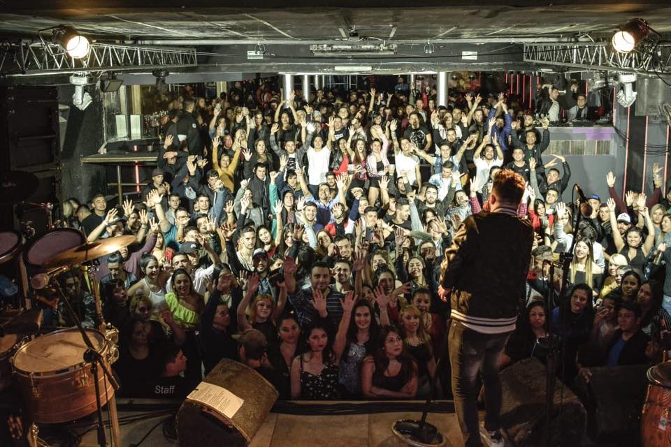 damicordoba's tweet photo. Clásico de lunes a puertas cerradas!!! Arrancamos la semana de esta manera espectacular con un bailazo único! gracias por el cariño y el aguante incondicional!

 🔥 Mañana los esperamos a todos en el Estadio Del Centro con el primer XL de 0 a 5 !!! https://t.co/3dnPWlqPGl