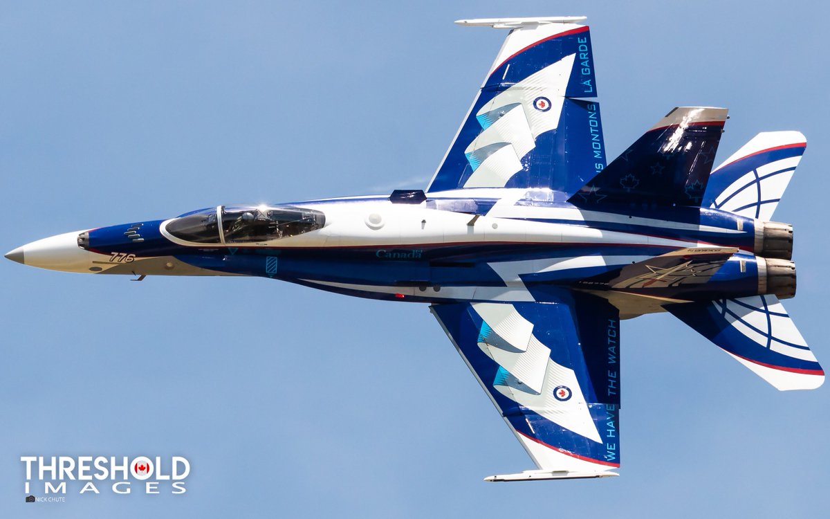 threshoIdmedia's tweet photo. The Royal Canadian Air Force CF-18 Hornet Demonstration commemorating #NORAD60 put on a sweet demonstration this weekend! Thanks #GLIAS2018 for hosting this great Airshow. We loved every minute. πΈ: Nick Chute
#ThresholdImages #CF18Demo https://t.co/94N1ZnRXMu