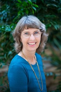 .@MHamiltonAuthor writes, a field trip gone awry. A student gone missing. Haunted by a teacher's worst nightmare, Elaine stumbles onto a vital clue, and finds someone is desperate to keep the truth buried. ow.ly/BcsO30jsLsM