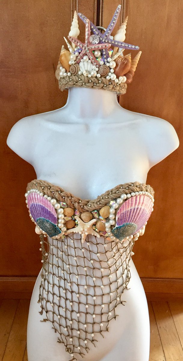 valcohen_beauty's tweet photo. Hi everyone 😊 I can’t wait to create a mermaid makeup look and wear these handmade🧜‍♀️ outfit. Stay tune #mermaid #mermaidoutfit #mermaidtop #mermaidbra #mermaidcrown #mermaidvibes https://t.co/sXGpNOOrXC