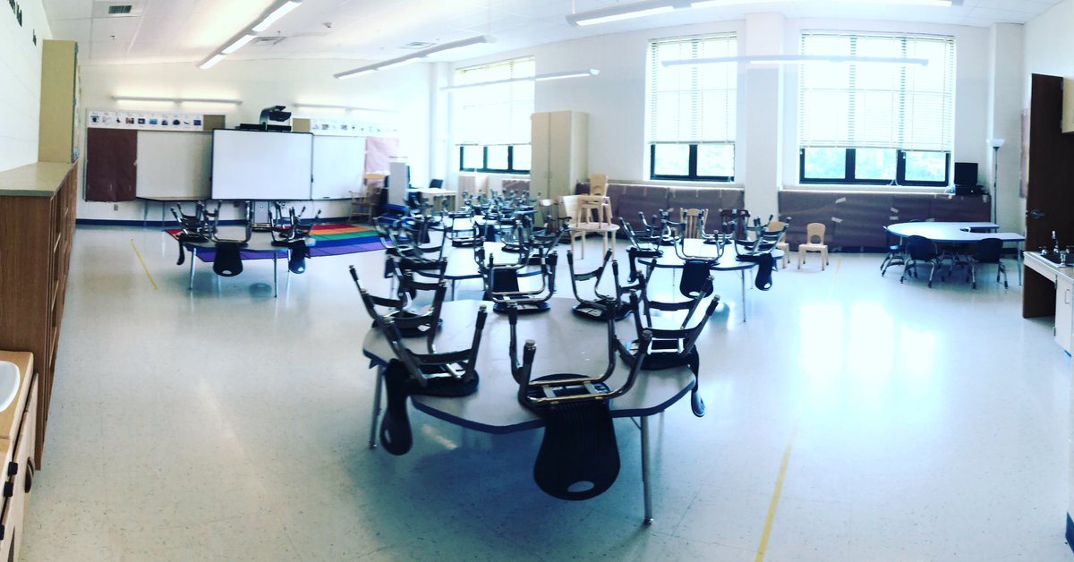 MrsChaffee's tweet photo. A great first year in Room 174 and a great 7th year of teaching! That’s a wrap, for now! 🤗 #schoolsoutforsummer 😎 https://t.co/qV1OC27A2T