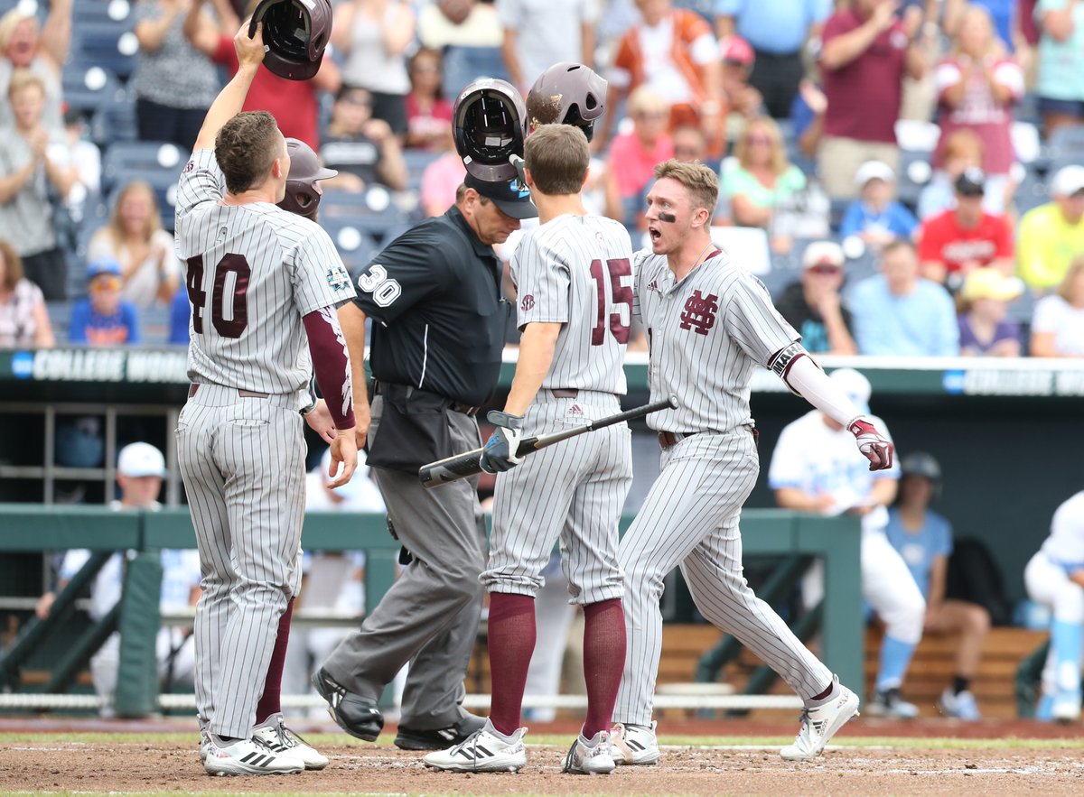 HailStateBB's tweet photo. 🎶 Shoutout to this freshman, in Omaha straight flexin' 🎶

#OmaDawgs | #HailState🐶 https://t.co/h5OPyrQg4g