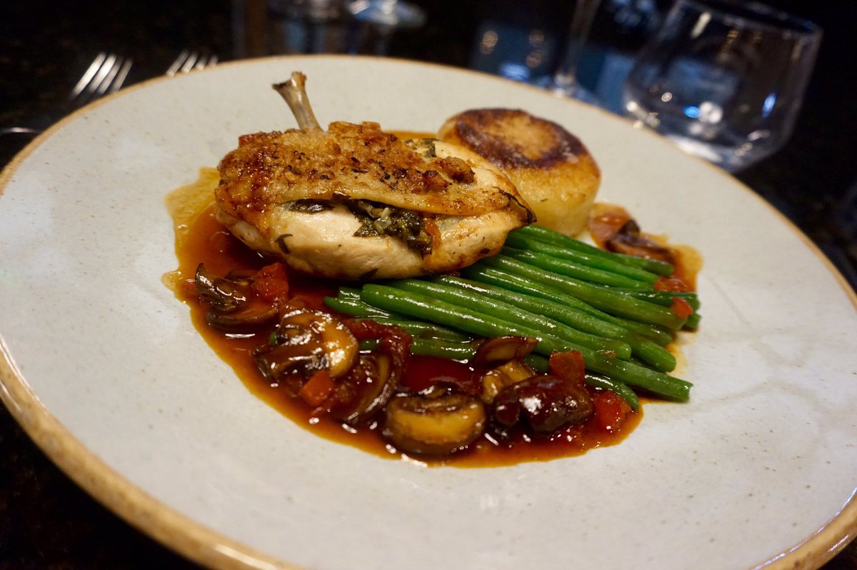 Chicken supreme, tarragon butter, tomato and mushroom sauce, buttered green beans, fondant potato #swanstafford #wdyt #stafford #brasserie