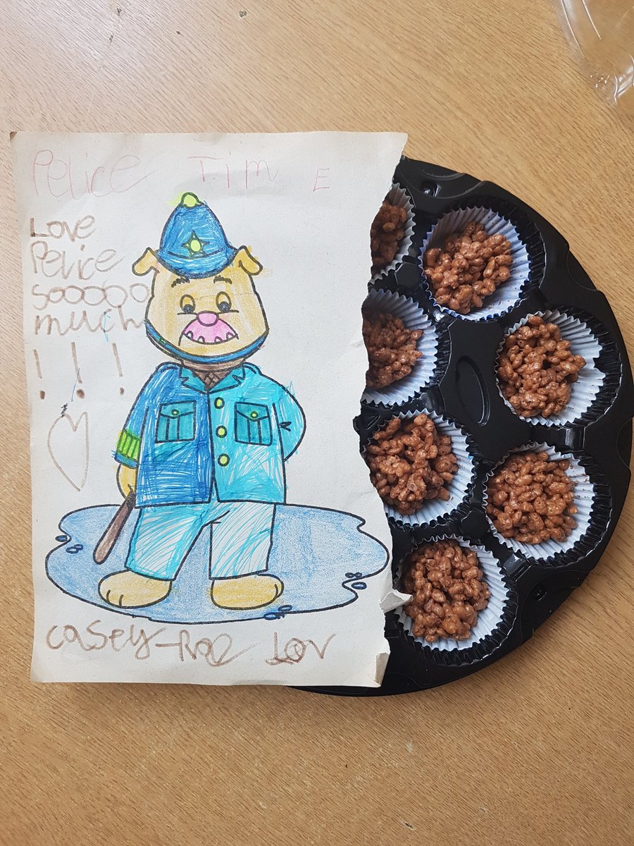 NWPWrexhamRural's tweet photo. My new friend Casey-Rae, 7, has just dropped off some rice crispie cakes in at Rhos Station for my colleagues and I, plus a picture which will take pride of place on my locker. Thank you!! #pcsotim #futurebaker https://t.co/5YJo0R9kce